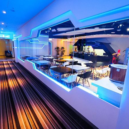 Galaxia Business Hotel Taichung Exterior photo