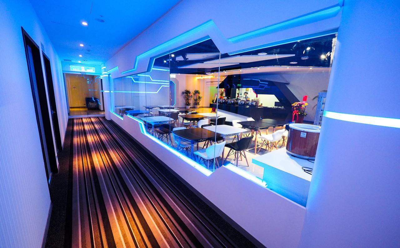 Galaxia Business Hotel Taichung Exterior photo