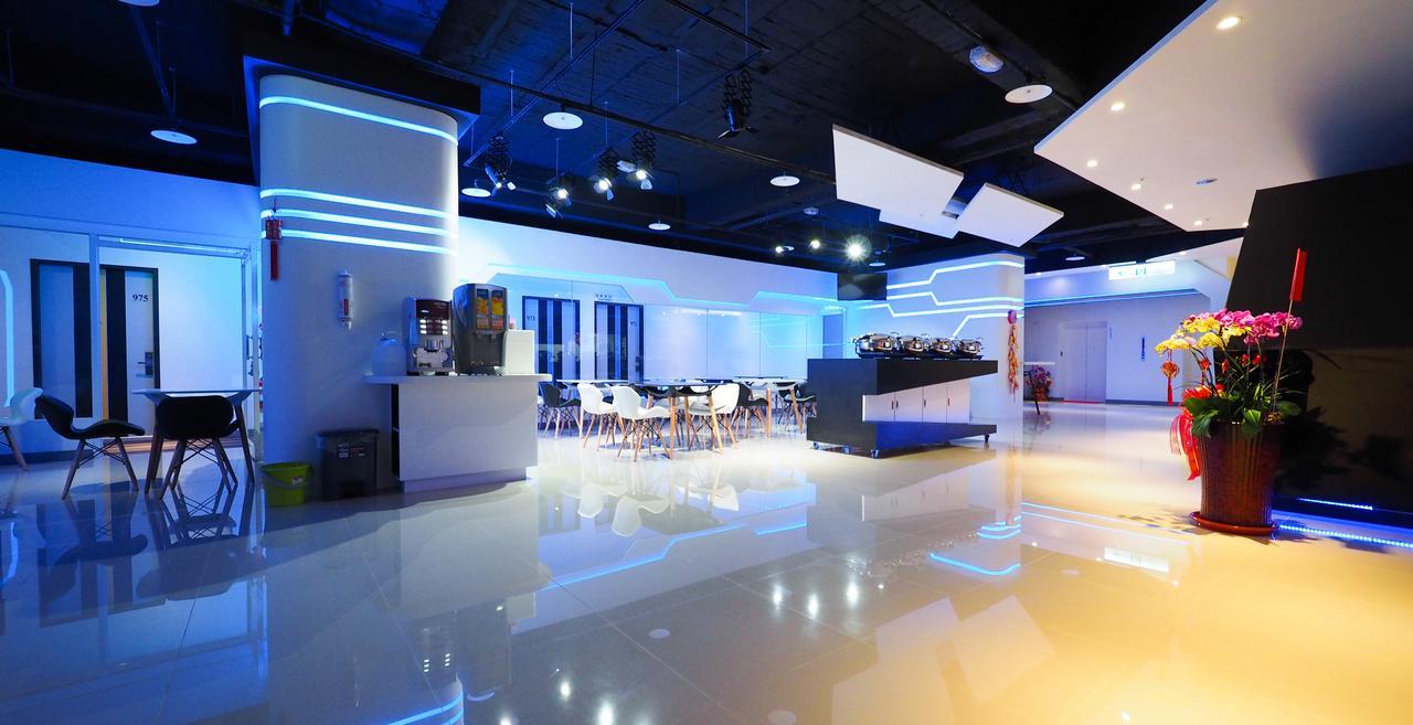 Galaxia Business Hotel Taichung Exterior photo