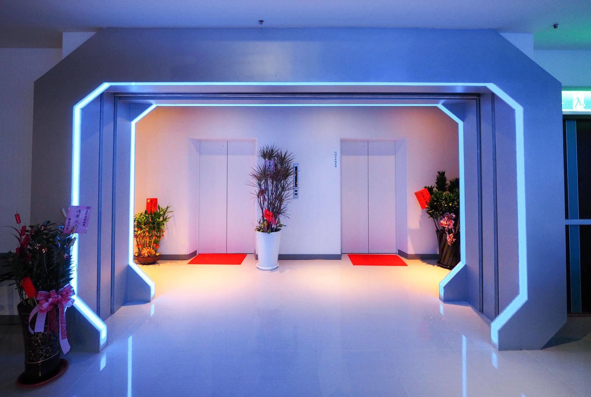 Galaxia Business Hotel Taichung Exterior photo