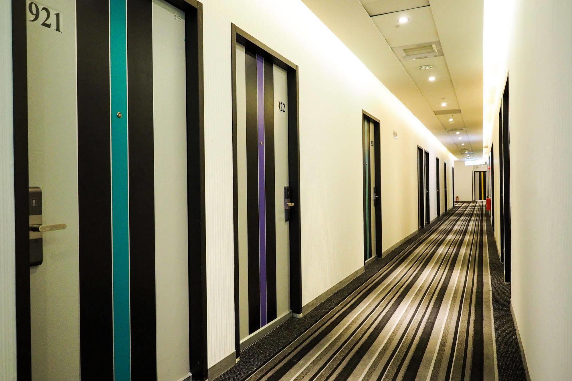 Galaxia Business Hotel Taichung Exterior photo