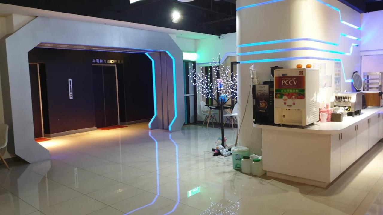 Galaxia Business Hotel Taichung Exterior photo